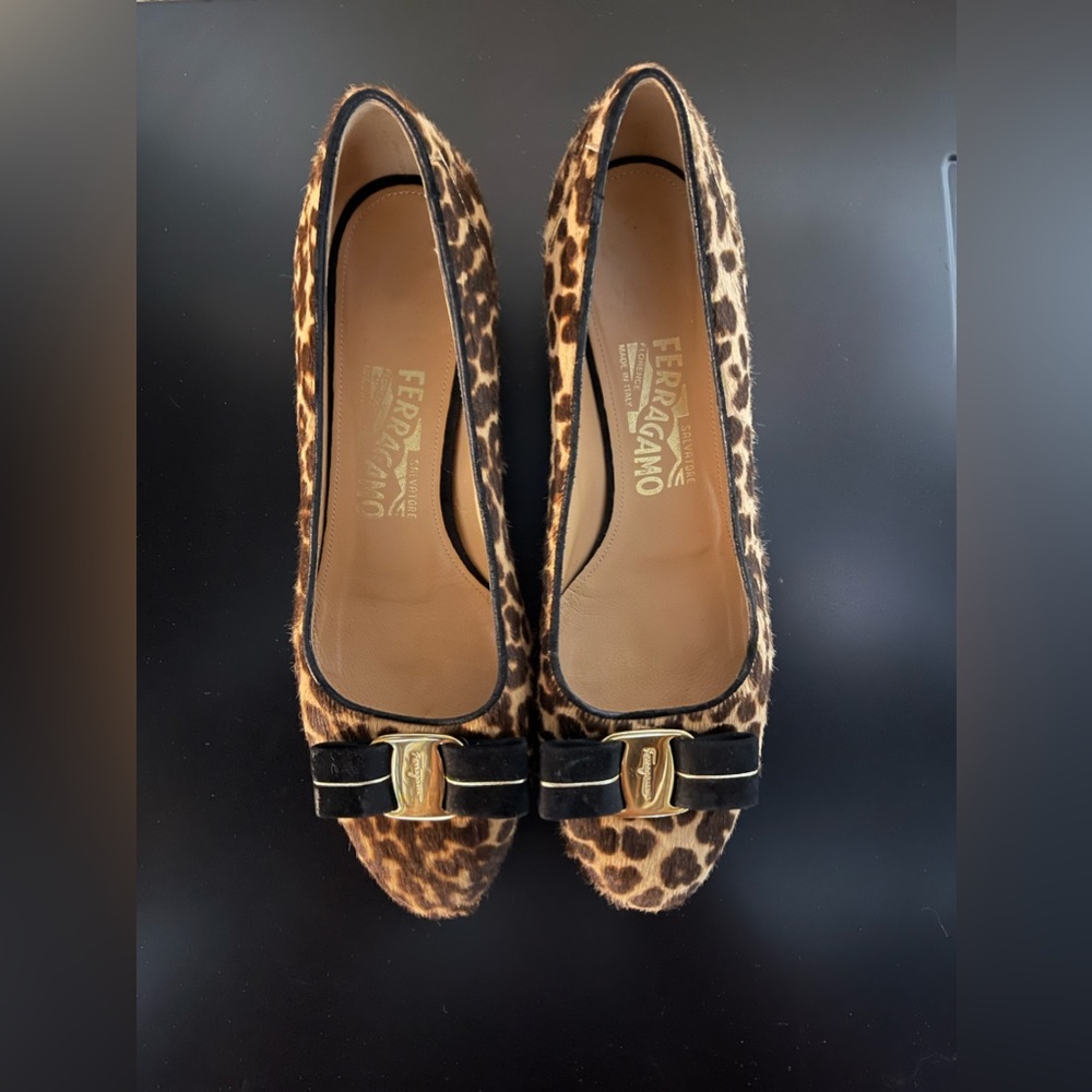 Salvatore Ferragamo Leopard Print Heels Sz 7.5B